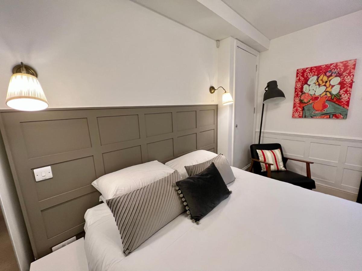 Ferndale Mews Bed & Breakfast Бристол Екстериор снимка