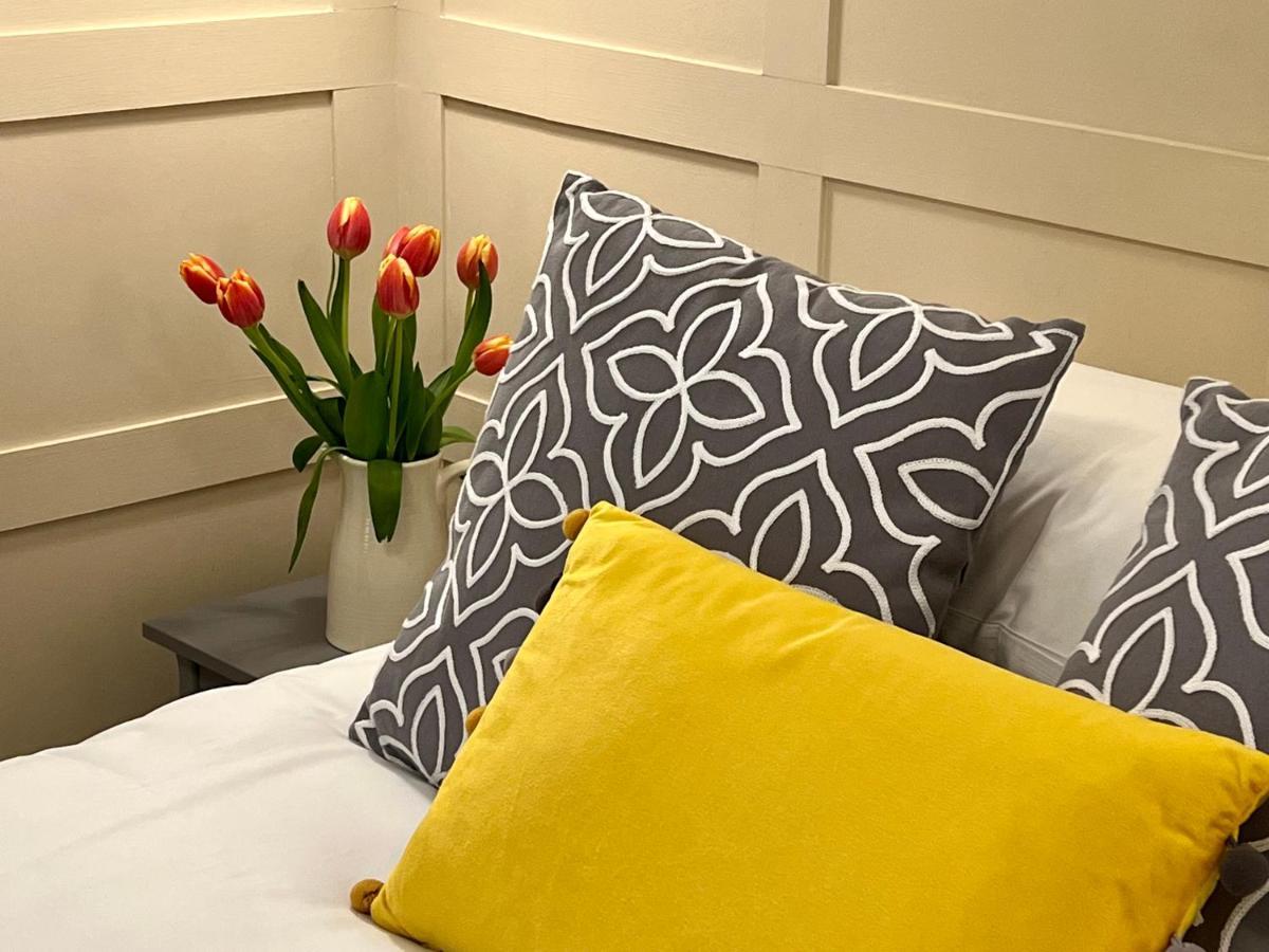 Ferndale Mews Bed & Breakfast Бристол Екстериор снимка